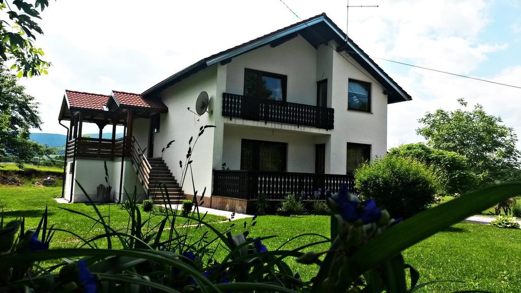 Apartment Lipa Irinovac Cameră foto